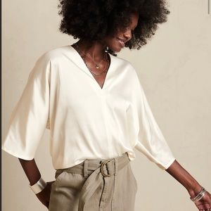 Banana Republic V-Neck Dolman Blouse. NEW WITH TAGS. Size SMALL.